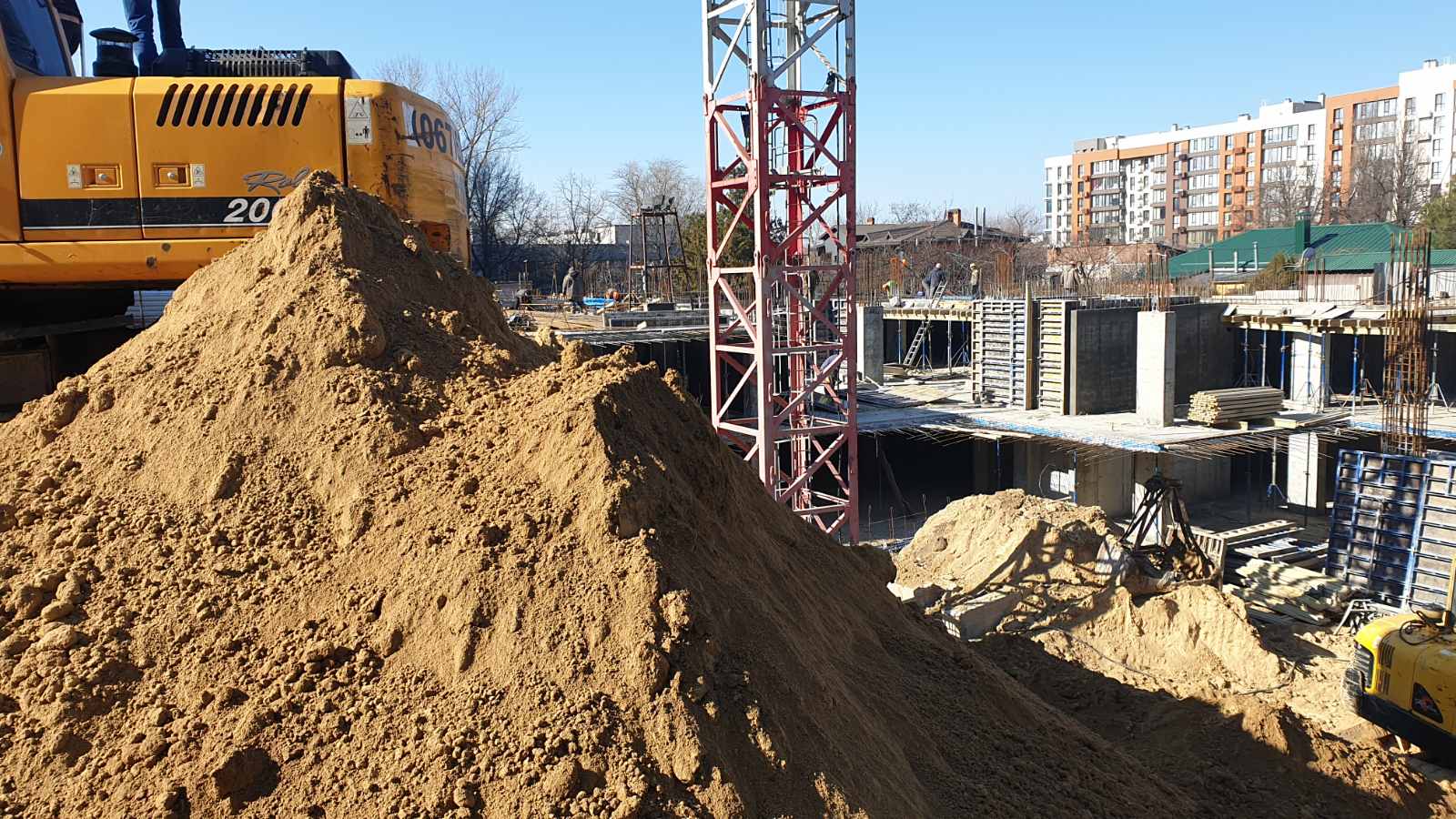 Фотозвіт будівництва ЖК на вул. Олеся Гончара