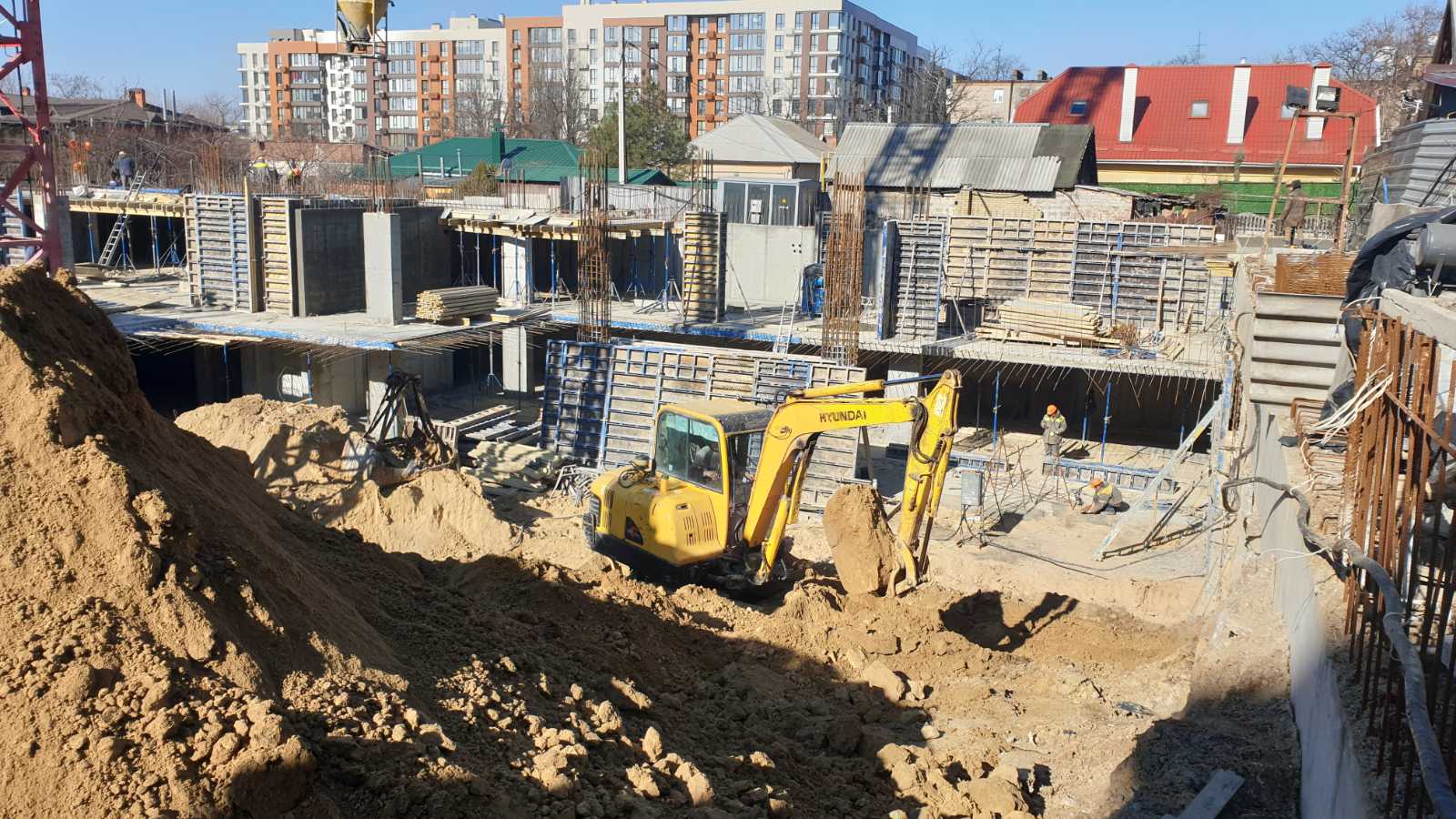 Фотозвіт будівництва ЖК на вул. Олеся Гончара