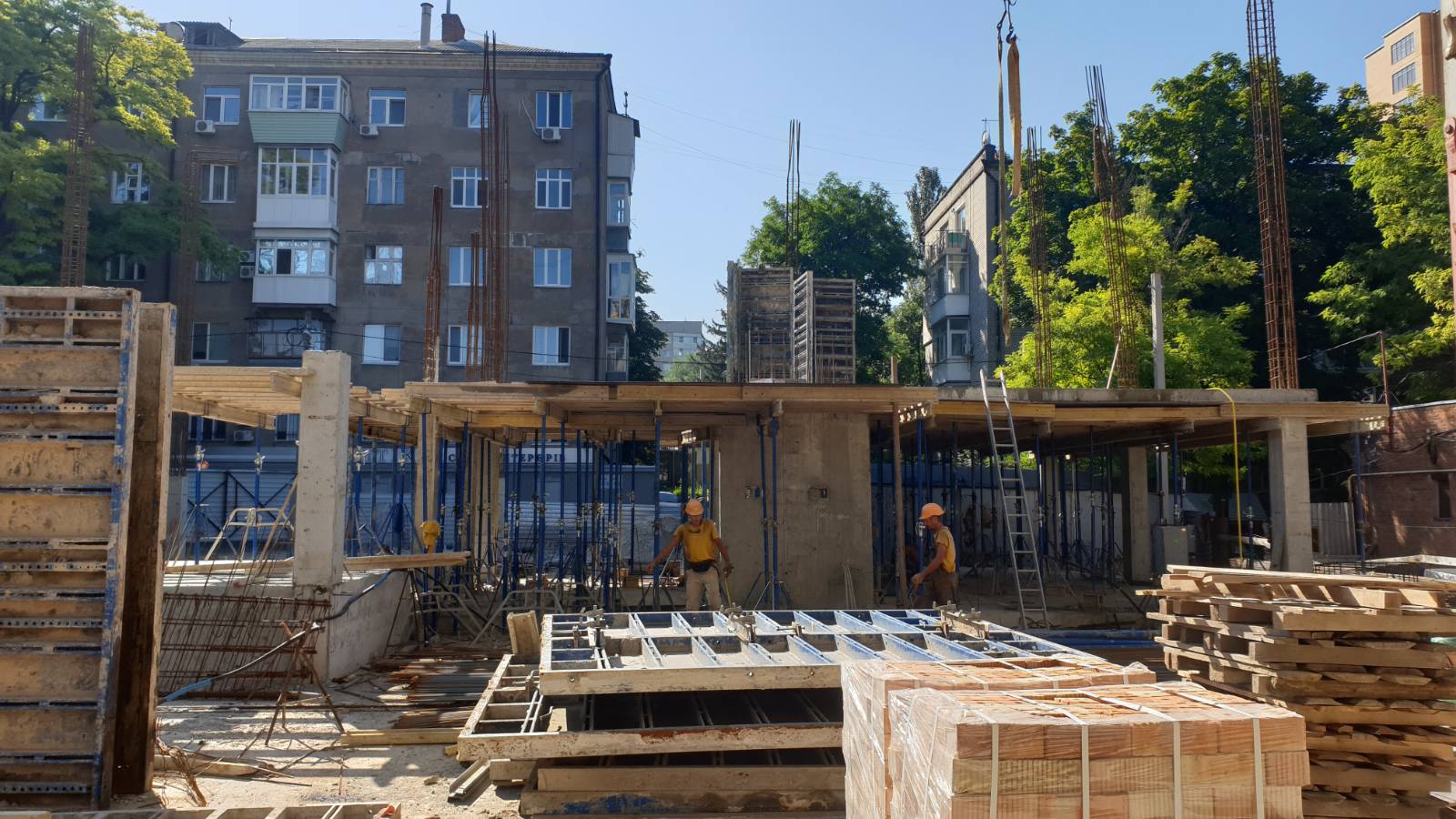 Фотозвіт будівництва ЖК на вул. Олеся Гончара