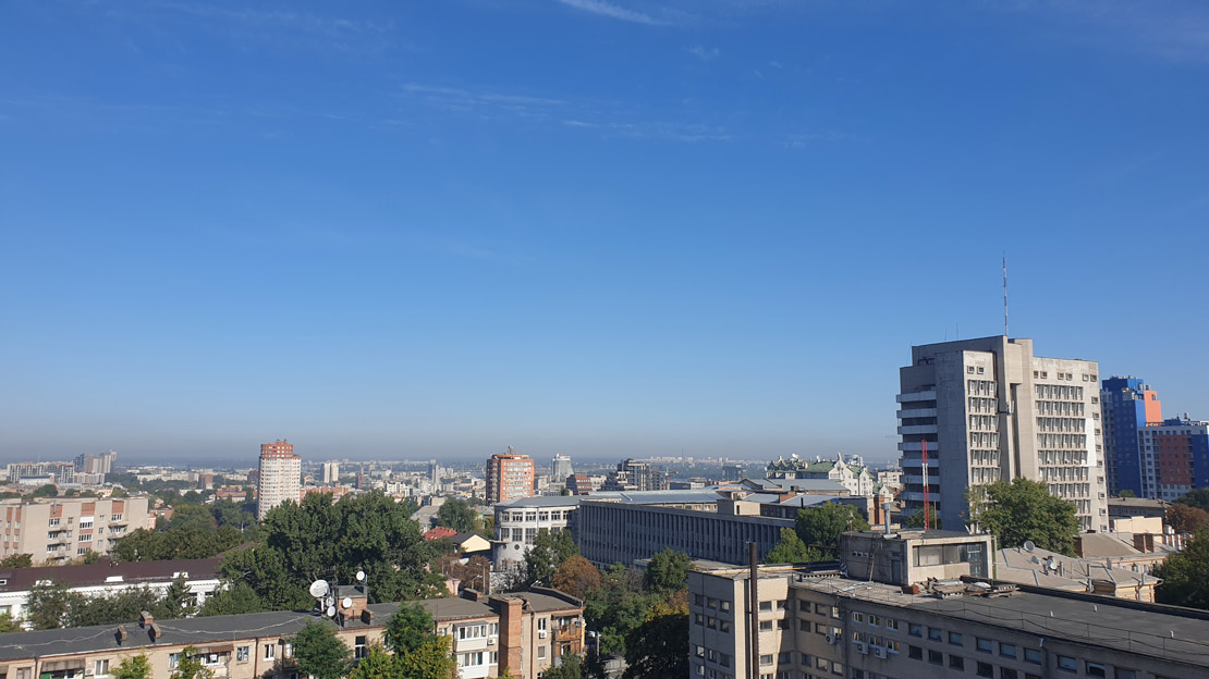 Fotobericht über den Bau eines Wohnkomplexes auf der Straße. Olesya Gonchara