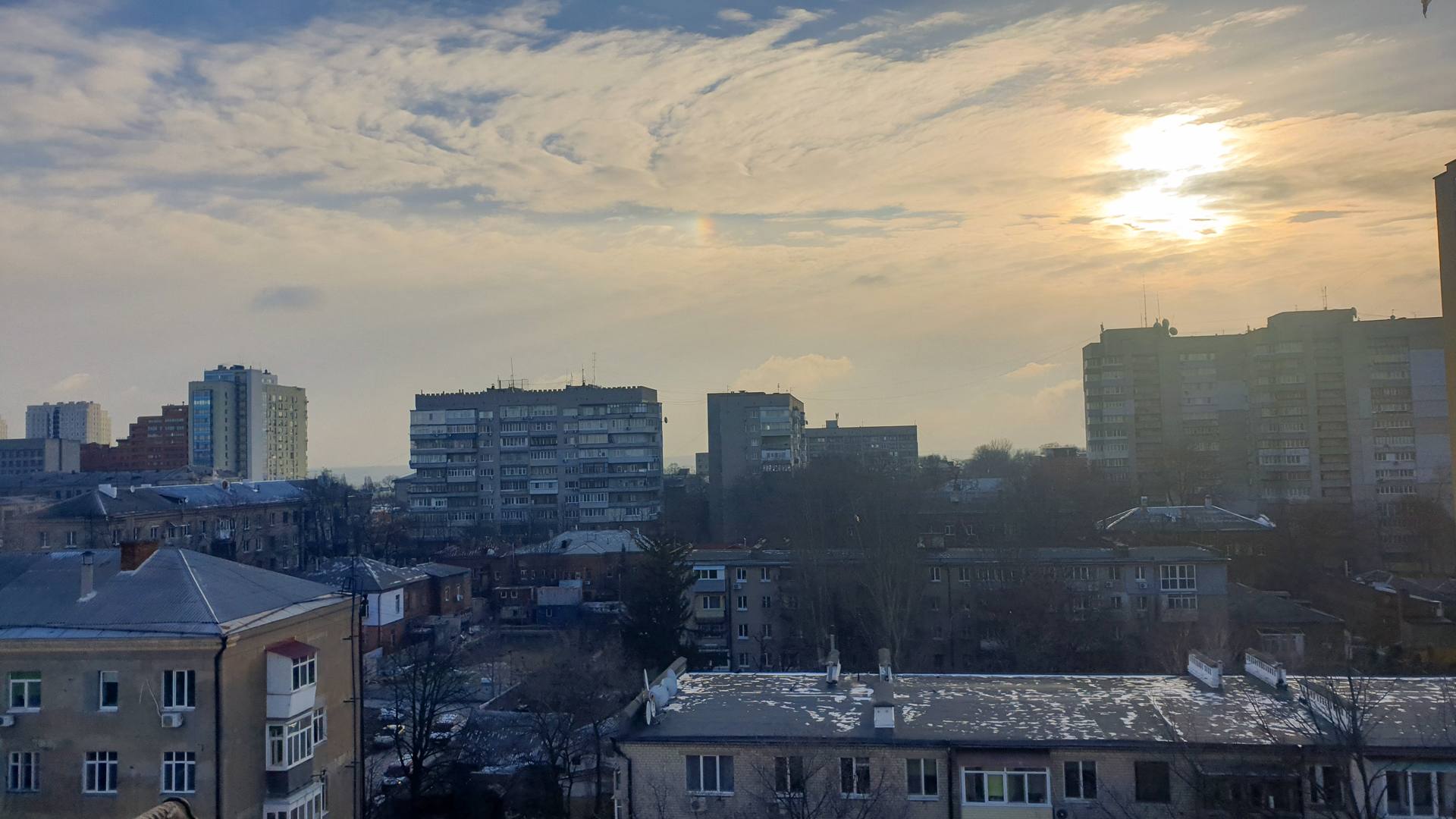 Fotobericht über den Bau eines Wohnkomplexes auf der Straße. Olesya Gonchara