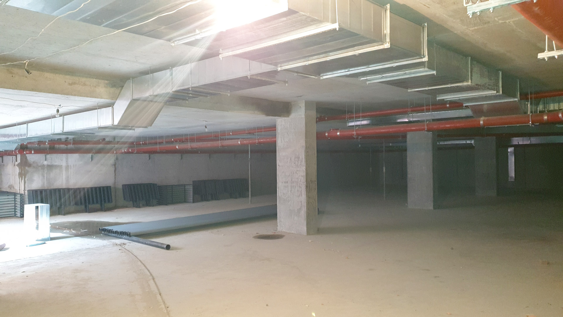 Fotobericht über den Bau eines Wohnkomplexes auf der Straße. Olesya Gonchara