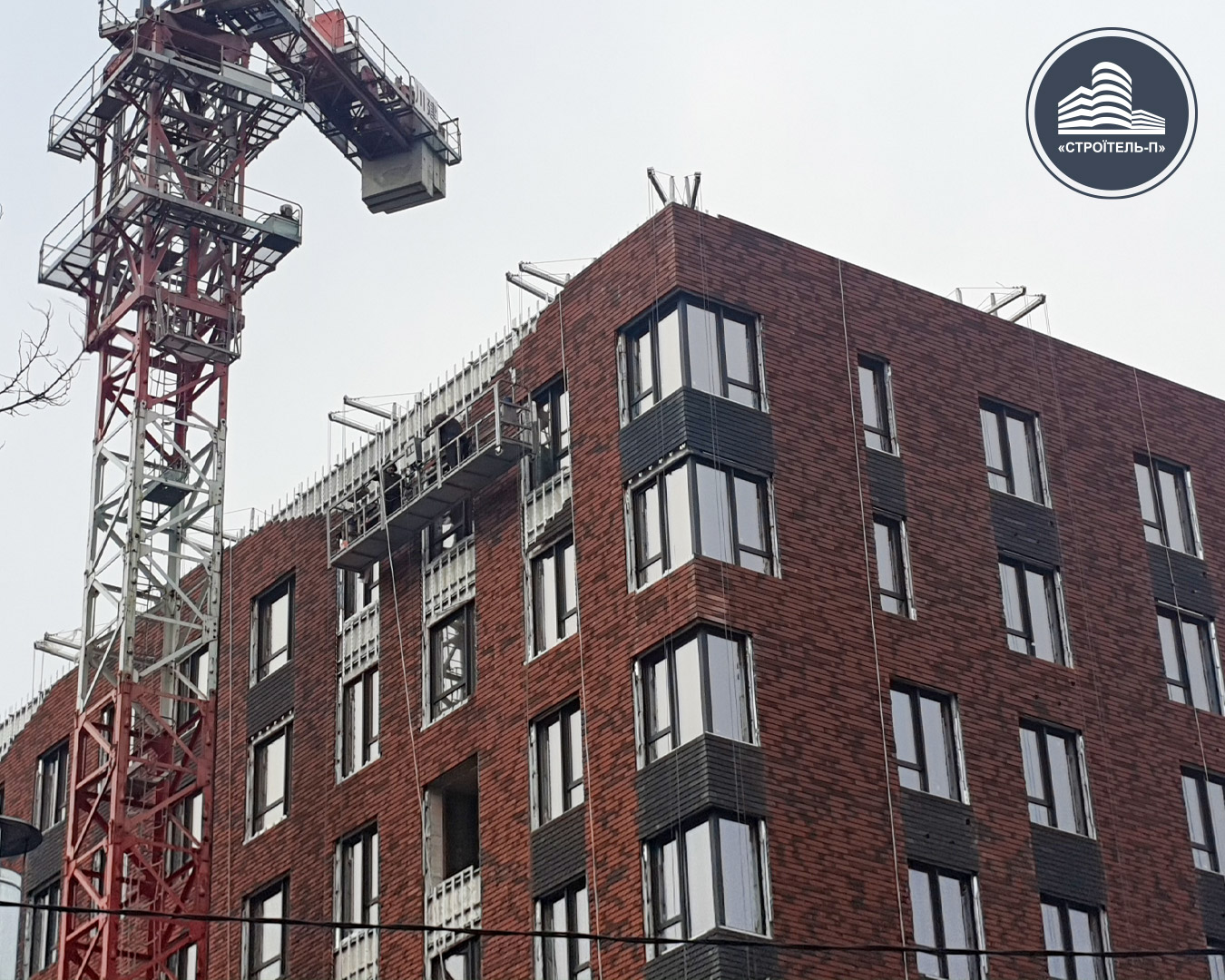 Fotobericht über den Bau eines Wohnkomplexes auf der Straße. Olesya Gonchara