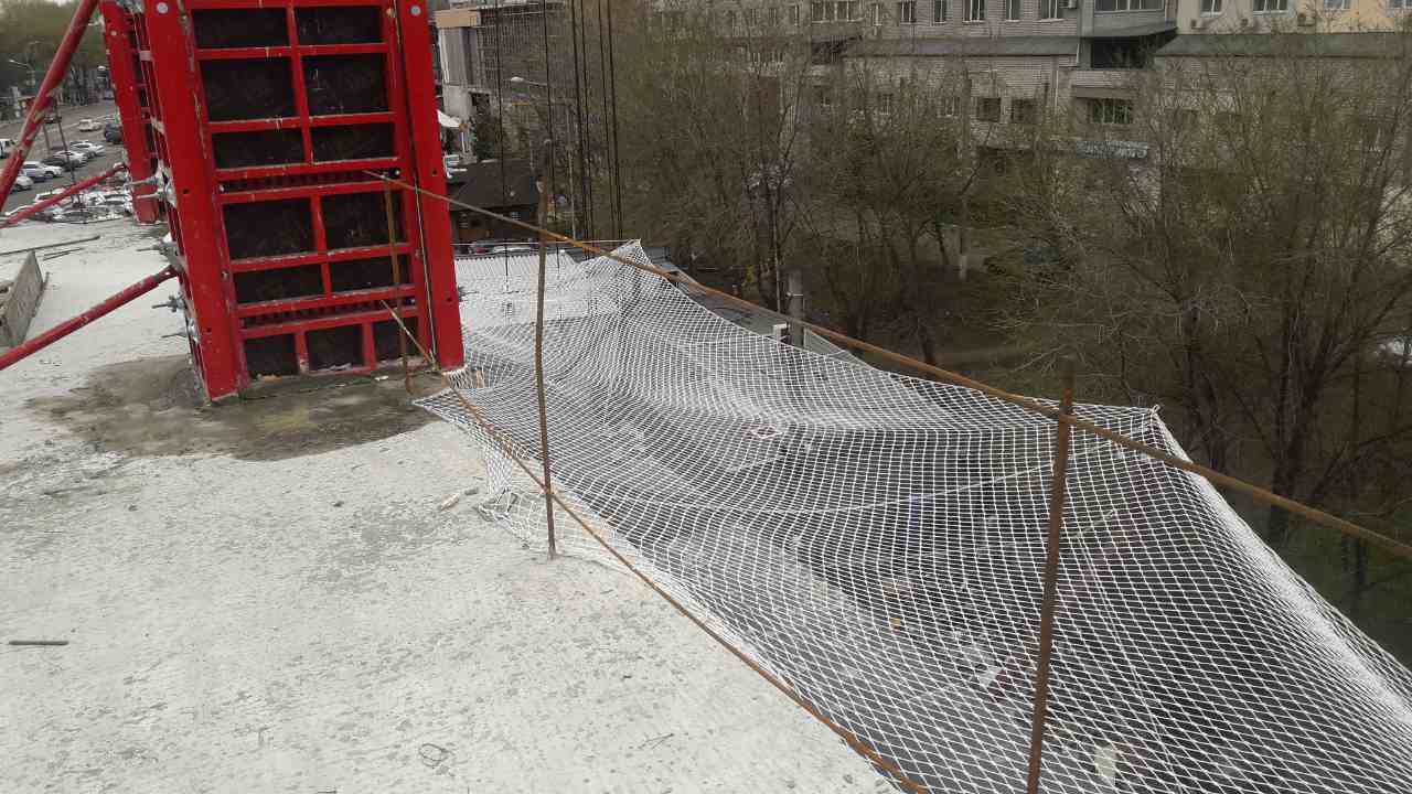 Photos from the construction of the residential complex «Grani»