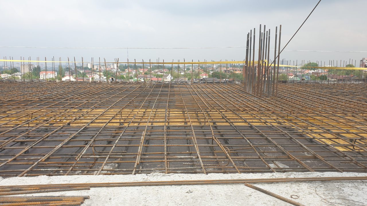 Photos from the construction of the residential complex «Grani»