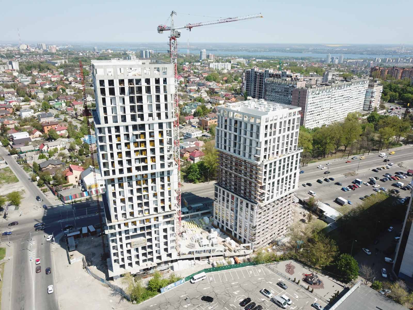 Photos from the construction of the residential complex «Grani»