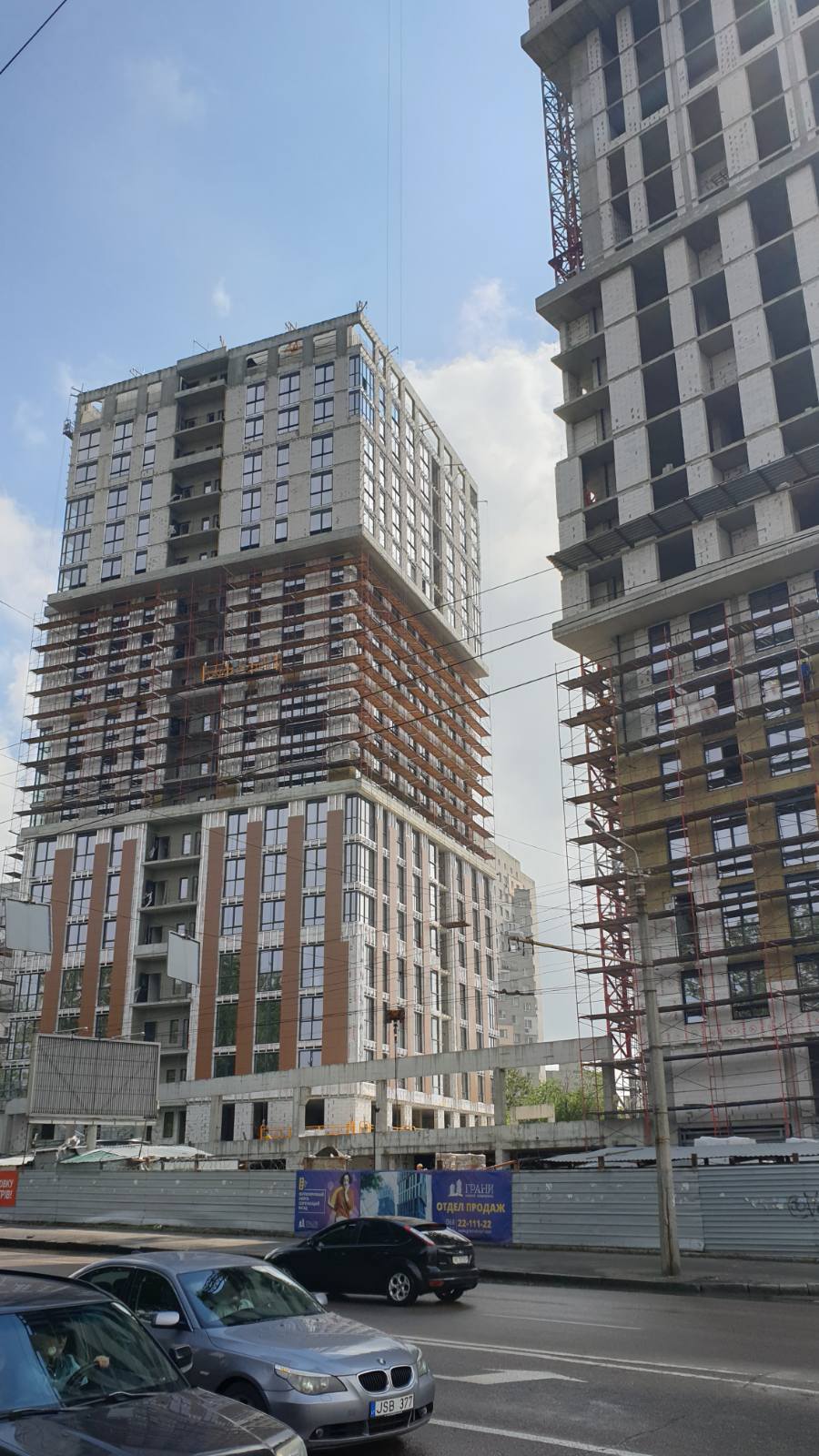 Photos from the construction of the residential complex «Grani»